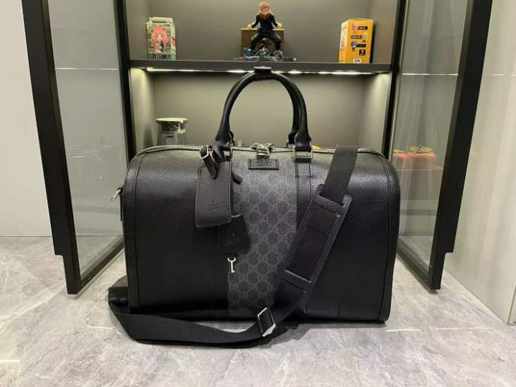 Picture of Gucci Mens Bags _SKUfw181948291fw